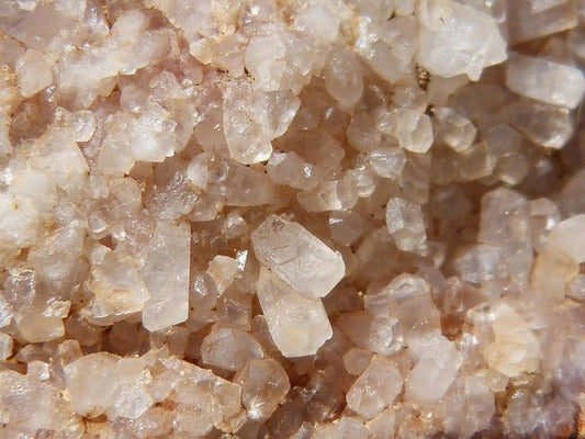 Rose Quartz Crystal: Meaning & Healing Properties