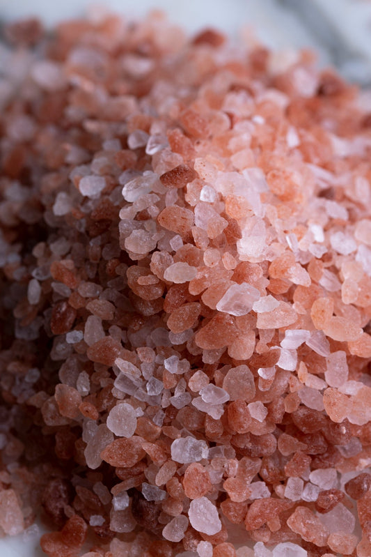 why is rose quartz pink