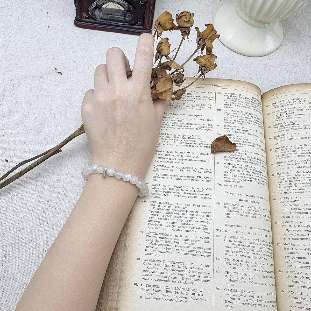 8mm moonstone bracelet on the hand