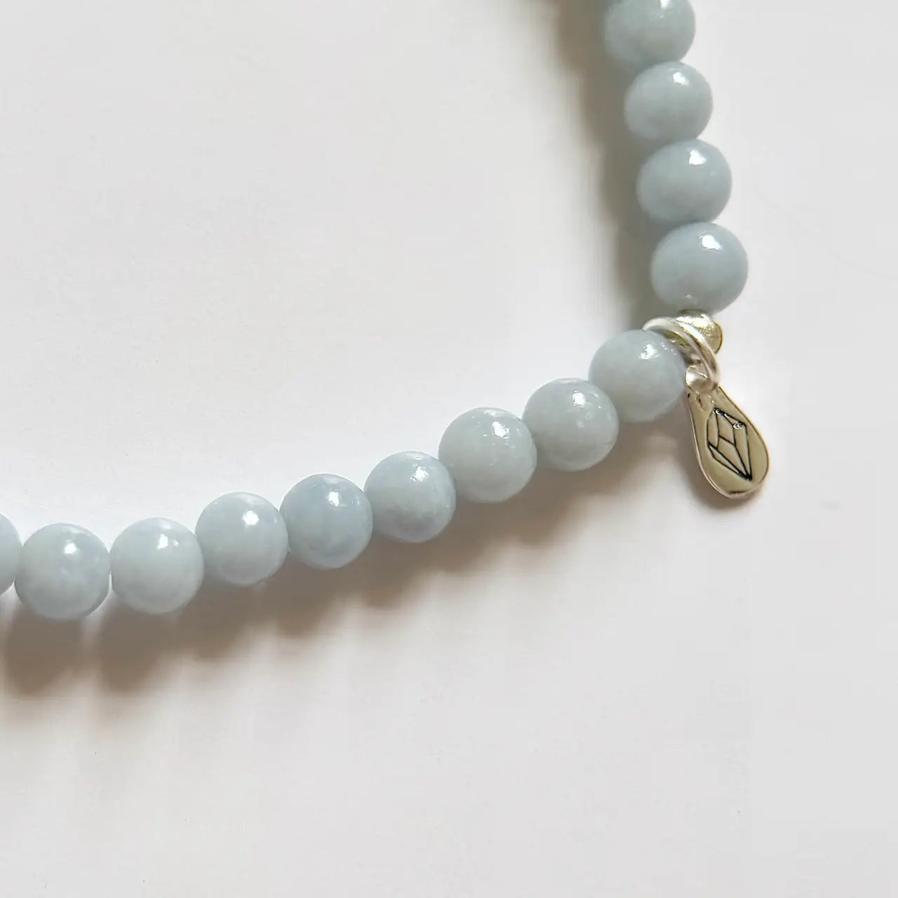 Angelite Crytsal Bracelet - Detail|Touch Vintage