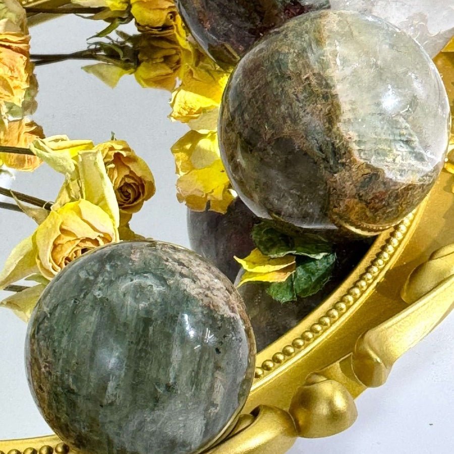 Green phantom sphere |You Pick - Touch Vintage