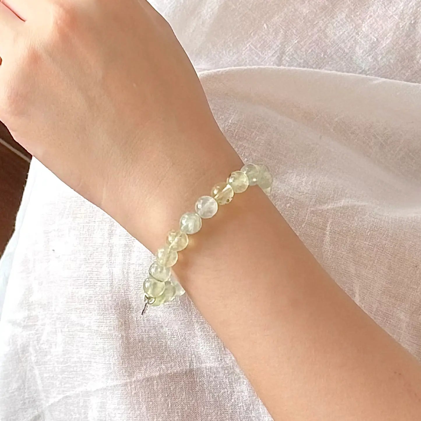 Prehnite Bracelet 8mm - Detail|Touch Vintage