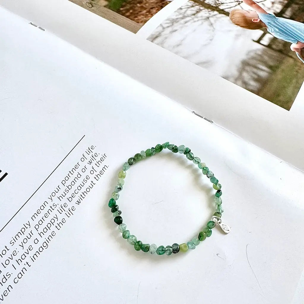 Real Emerald Bracelet Raw Stone Side View|Touch Vintage