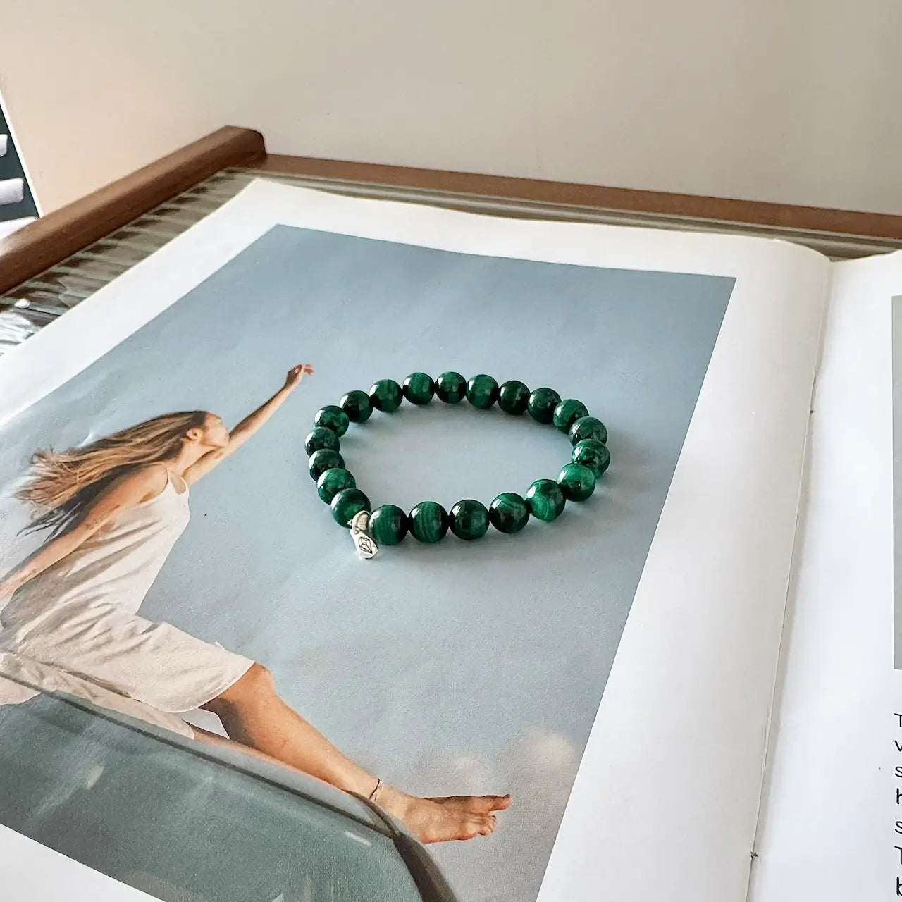 Malachite Jewelry - Side View|Touch Vintage