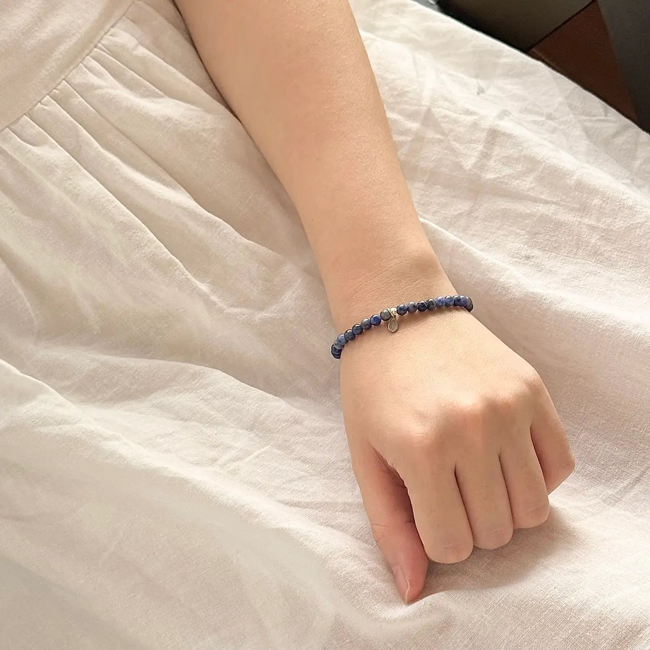 Sodalite Bracelet - Life Style Wearing|Touch Vintage