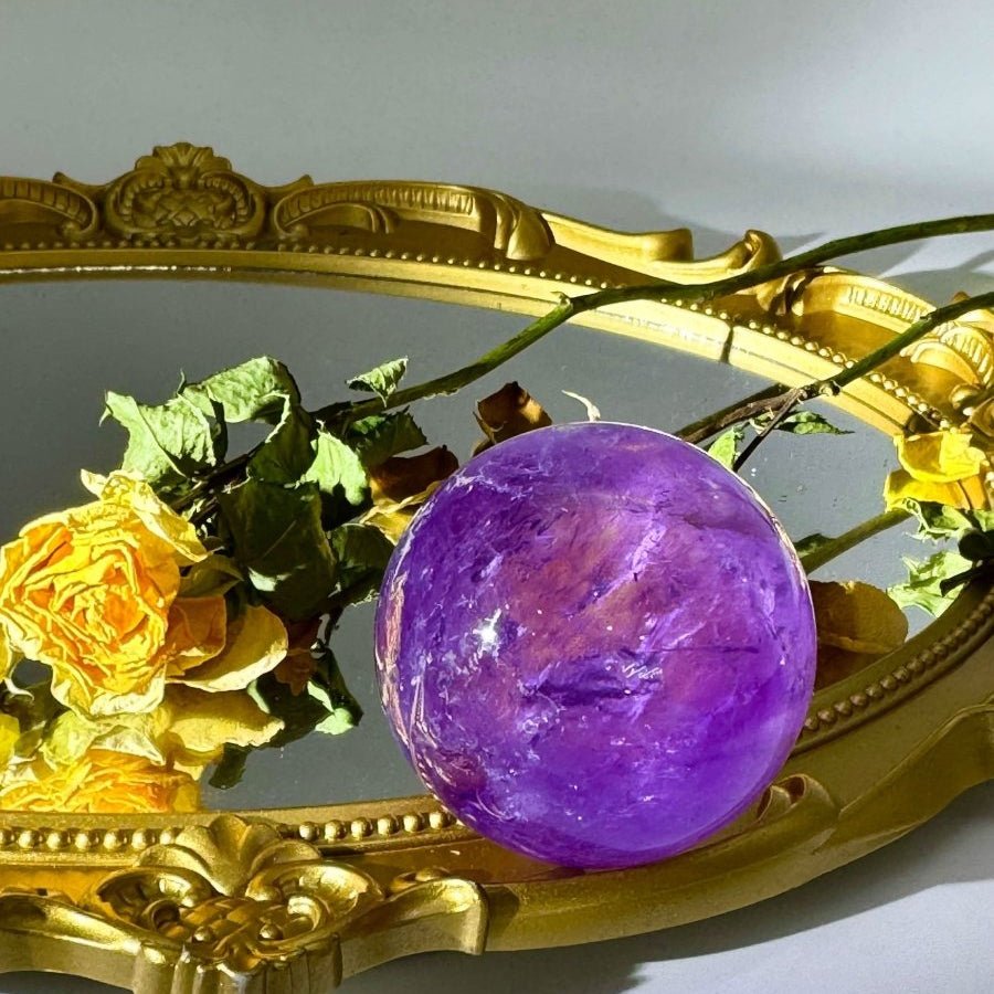 Amethyst Sphere - Touch Vintage
