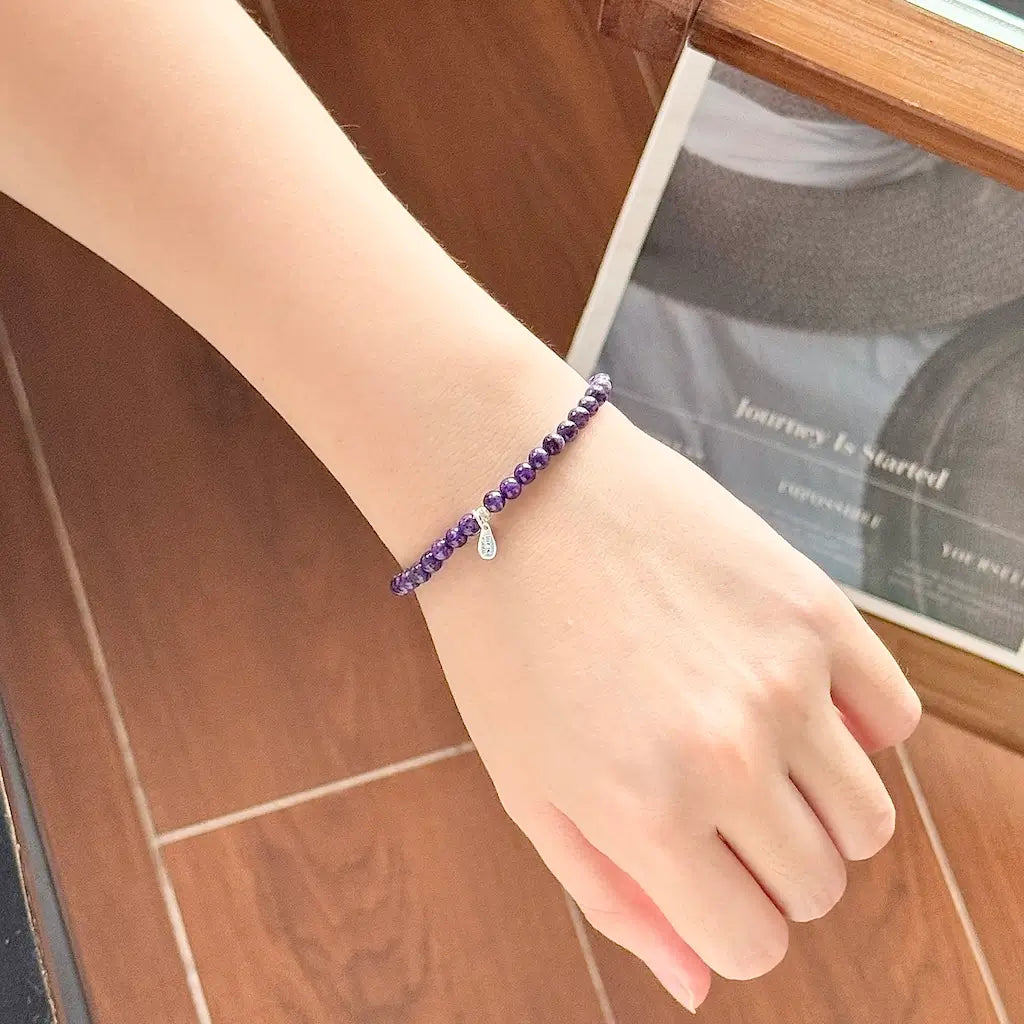 Touch Vintage Charoite Bracelet - Life Style Wearing