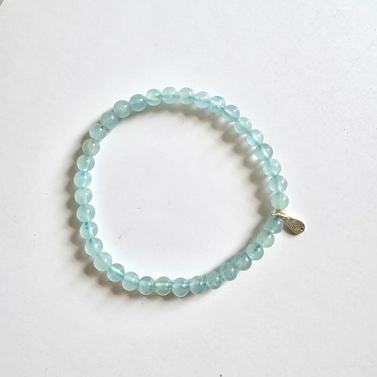 Vintage Aquamarine Bracelet - Close-up|TouchVintage