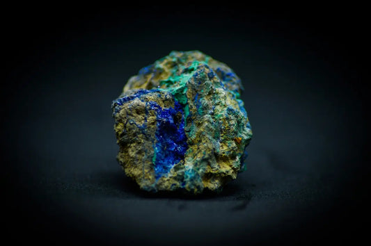 Azurite Meaning, Healing Properties & More| Touch Vintage