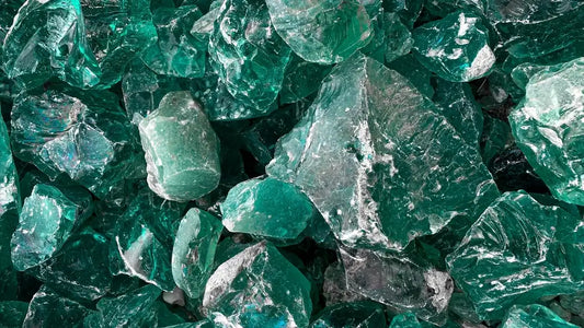 Emerald Crytsal : Meaning, Properties & More