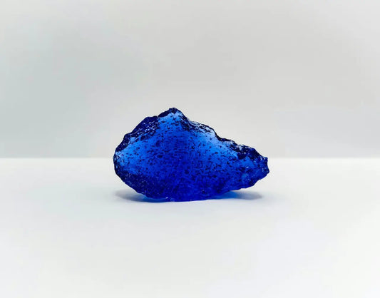 Sapphire Crystal : Meaning, Healing Properties & More