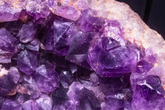 Wearing Amethyst Every Day: Benefits & Cautions｜Touch Vintage