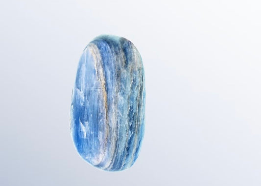 Kyanite Crystal : Meaning, Healing Properties & More