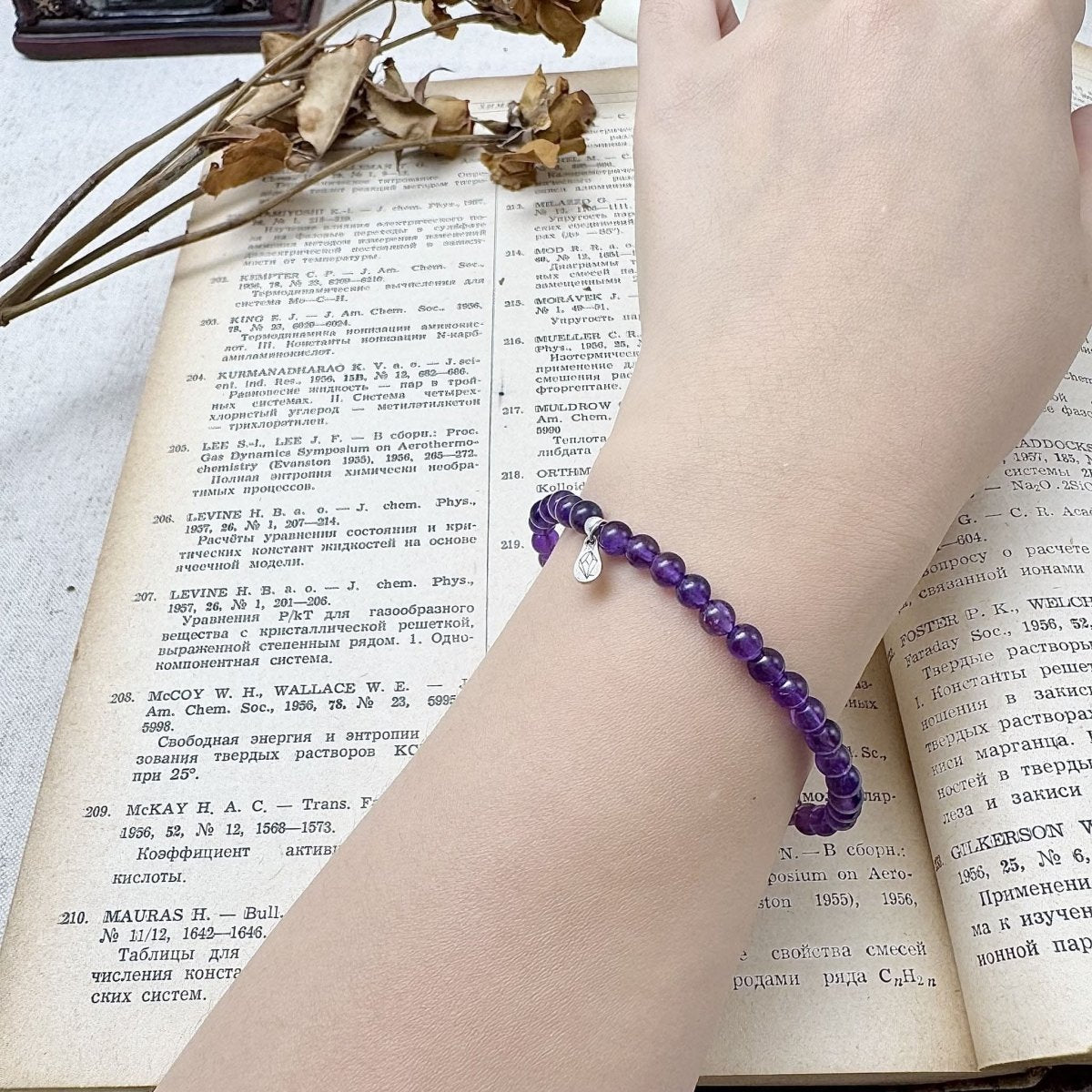 4mm amethyst bracelet on the hand