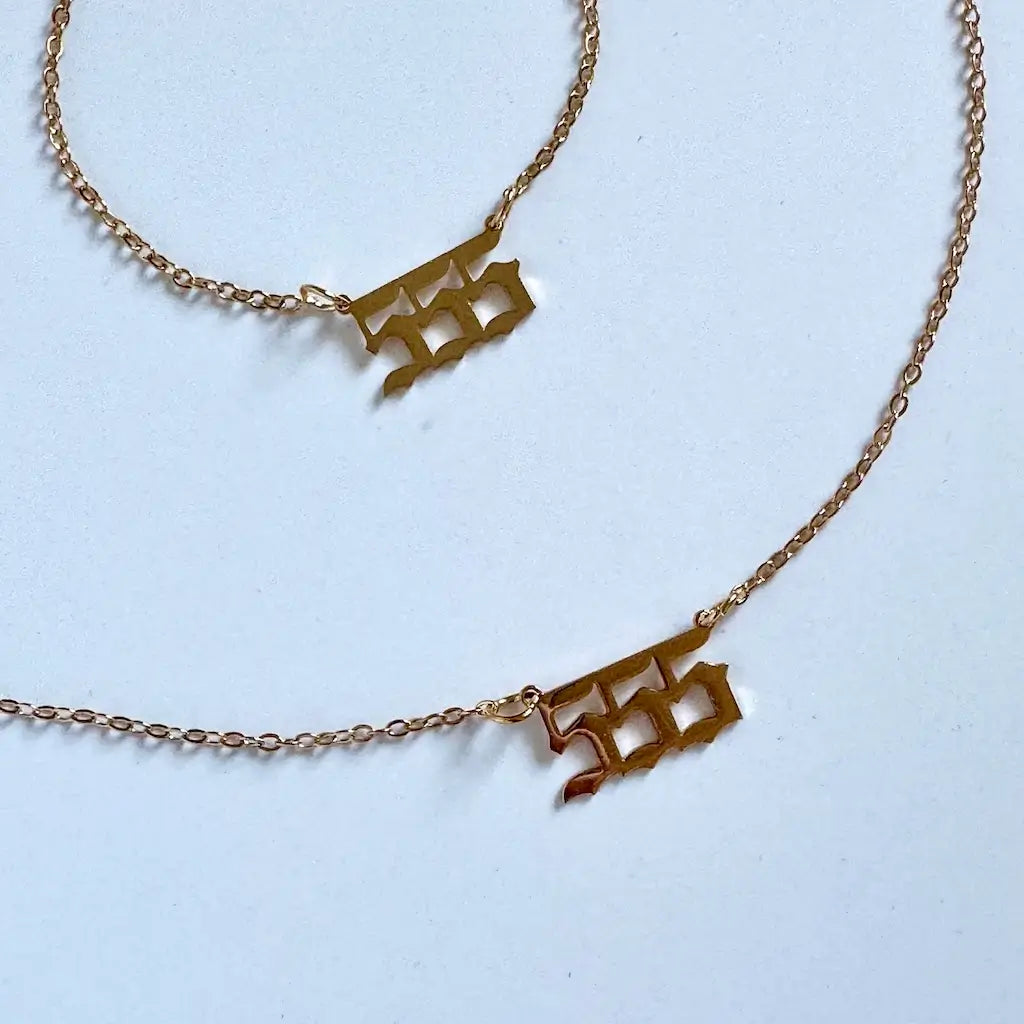 555 Angel Number Bracelet - Detail | Touch Vintage