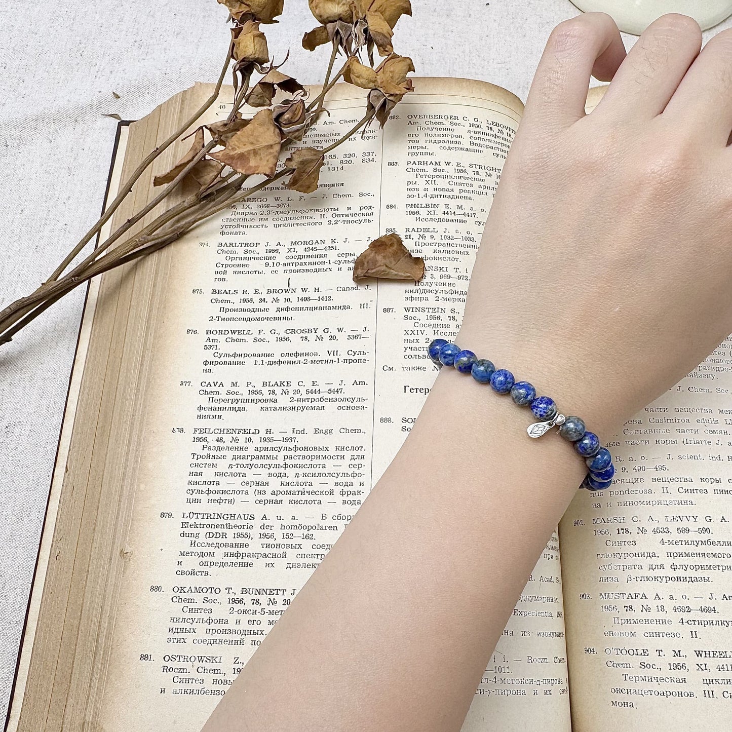 6mm lapis lazuli crystal bracelet on the hand