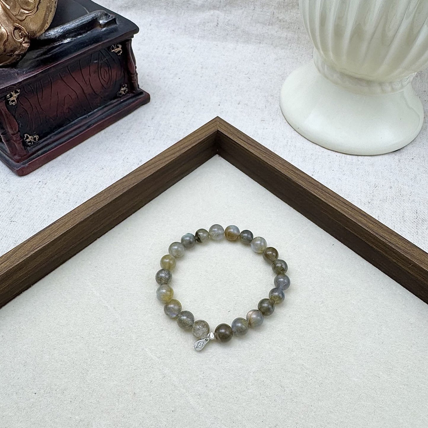 8mm labradorite bead bracelet