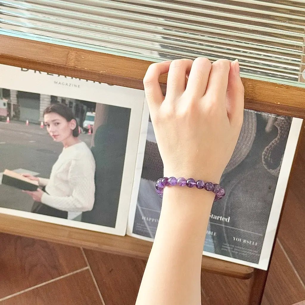 Amethyst Bracelet 8mm - Life Style Wearing｜Touch Vintage