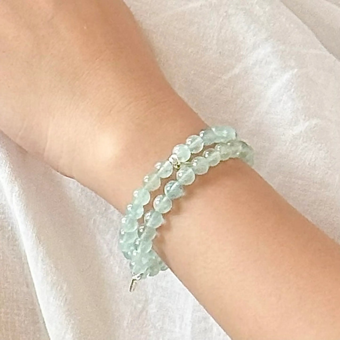 Aquamarine Birthstone Bracelet 6mm - Closeup｜Touch VIntage