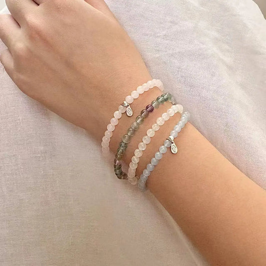 Aquarius Crystal Bracelet - Clse-up｜Touch Vintage