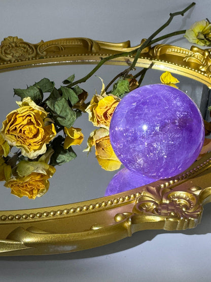 Amethyst Sphere - Touch Vintage 