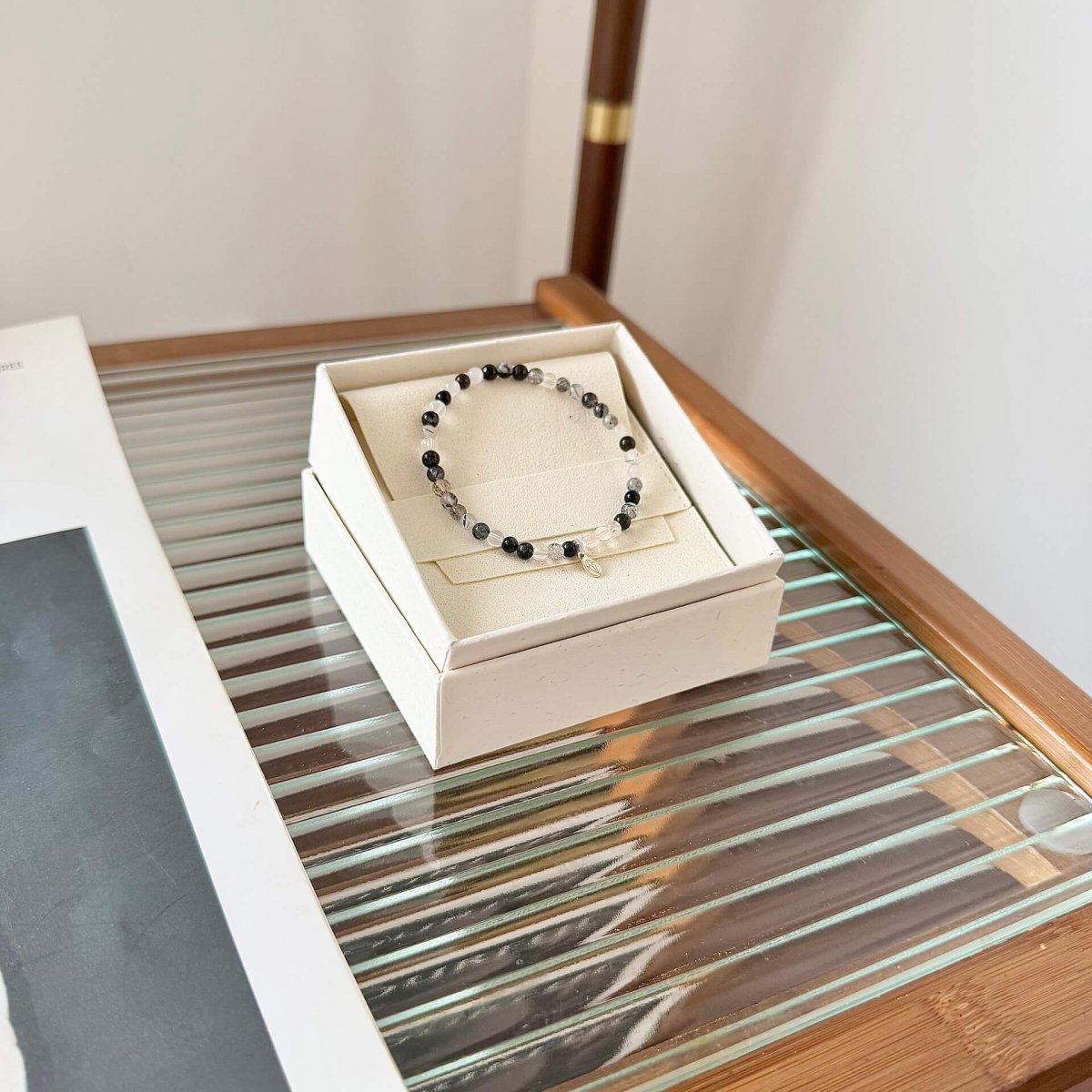 BlackBlack Rutilated Quartz Bracelet - Gift Packaging｜Touch Vintage