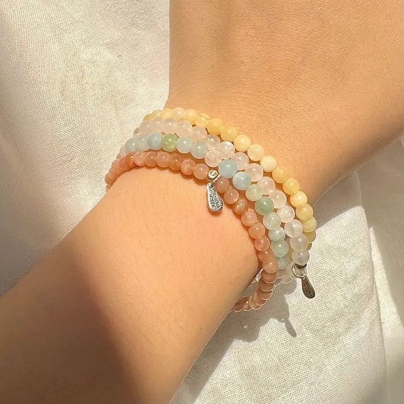 Cancer Sign Bracelets - Close-up｜Touch Vintage
