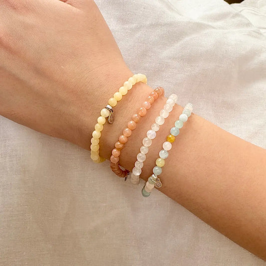 Cancer Sign Bracelets - Close-up｜Touch Vintage