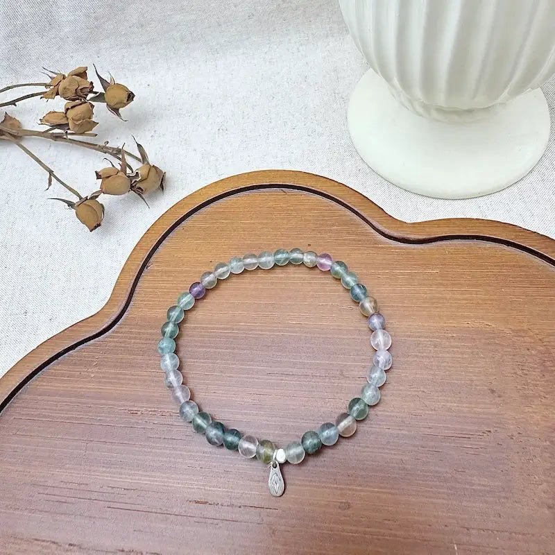 Fluorite Crystal Bracelet - Close-up｜TouchVintage