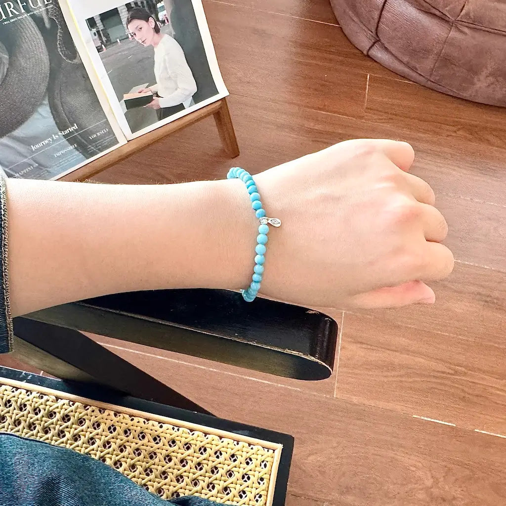 Larimar Stone Bracelet - Life Style Wearing ｜Touch Vintage