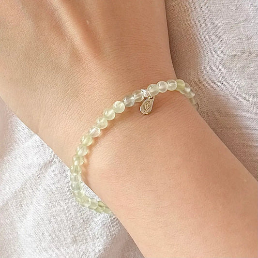 Prehnite Crystal Bracelet - Worn On Wrist｜Touch Vintage