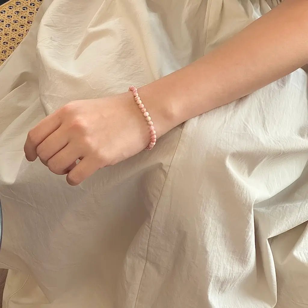 Rhodochrosite Bracelet - Worn on Wrist ｜Touch Vintage
