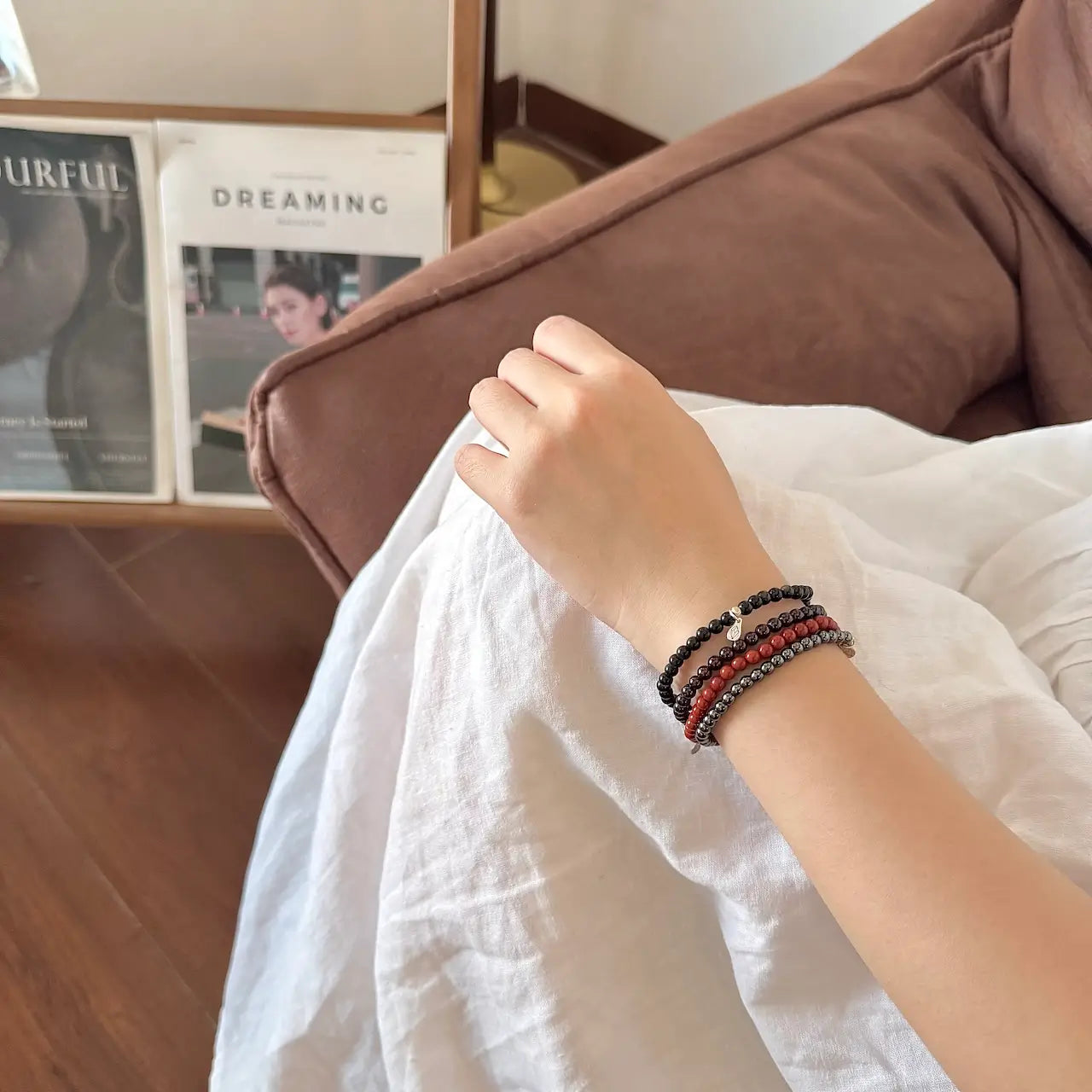Root Chakra Bracelet - Worn On Wrist｜Touch Vintage