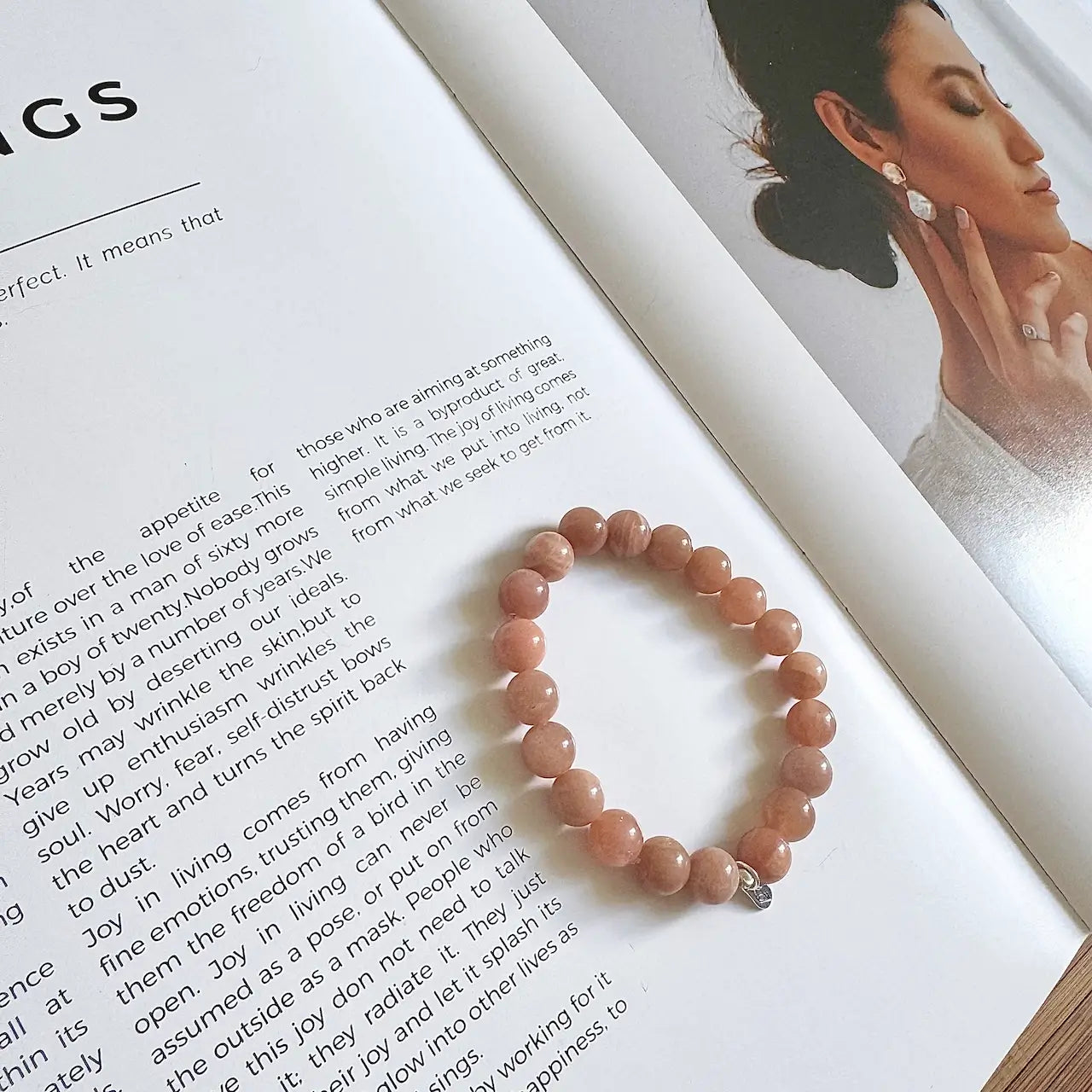 Sunstone Bracelet 8mm - Side View｜Touch Vintage