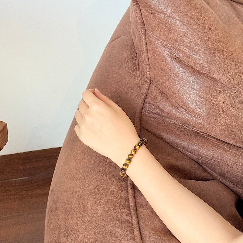 Tiger Eye Stone Bracelet 8mm - Worn On Wrist｜Touch Vintage