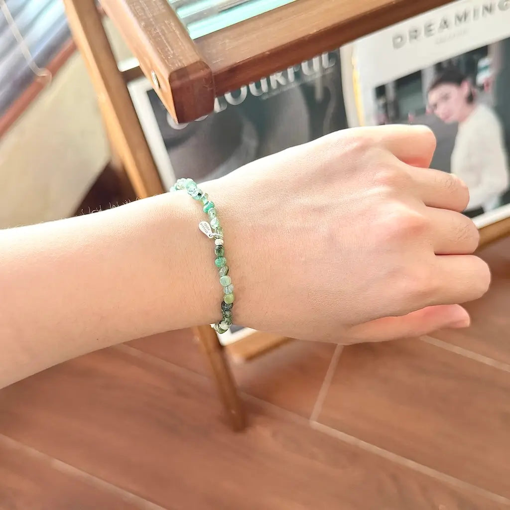 Touch Vintage Emerald Bracelet for Love & Balance