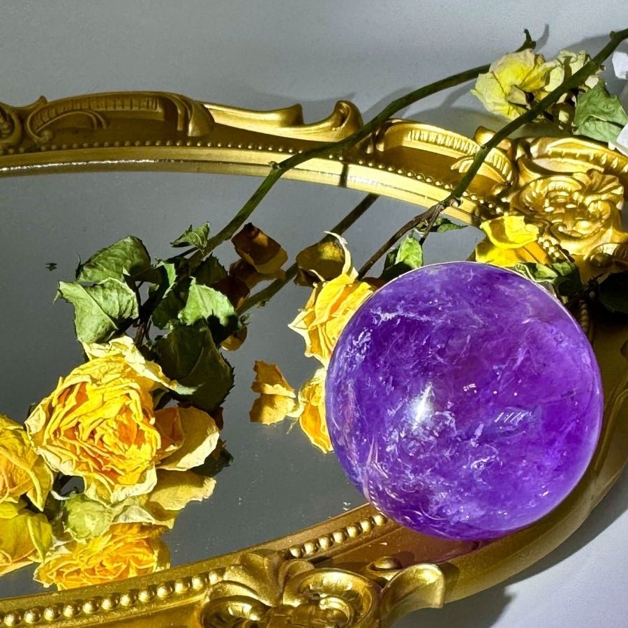 Amethyst Sphere - Touch Vintage 