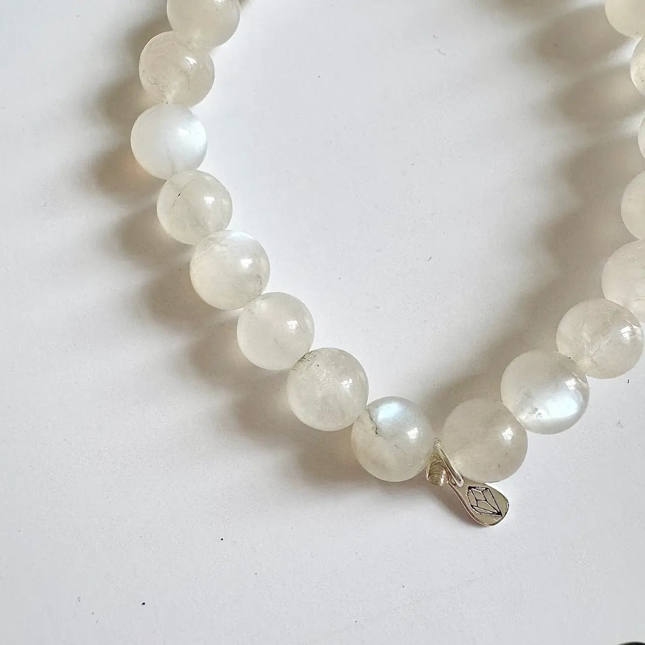 White Moonstone Bracelet 8mm - Detail｜Touch Vintage