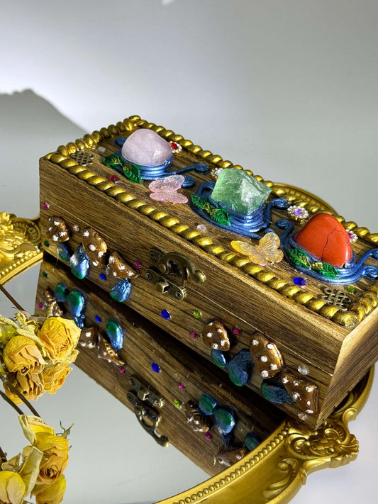 Treasure Crystal Mystery Box - Touch Vintage 