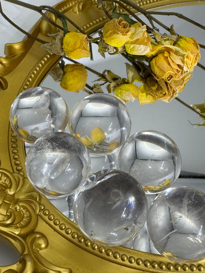 Clear Crystal Sphere - Touch Vintage 