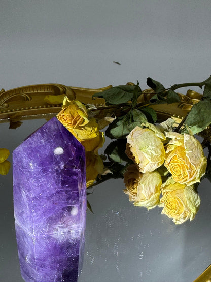 Amethyst Column - Touch Vintage 