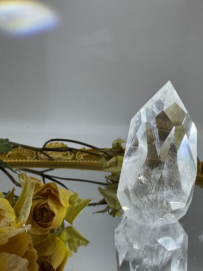 Polygonal Clear Crystal Tower - Touch Vintage 