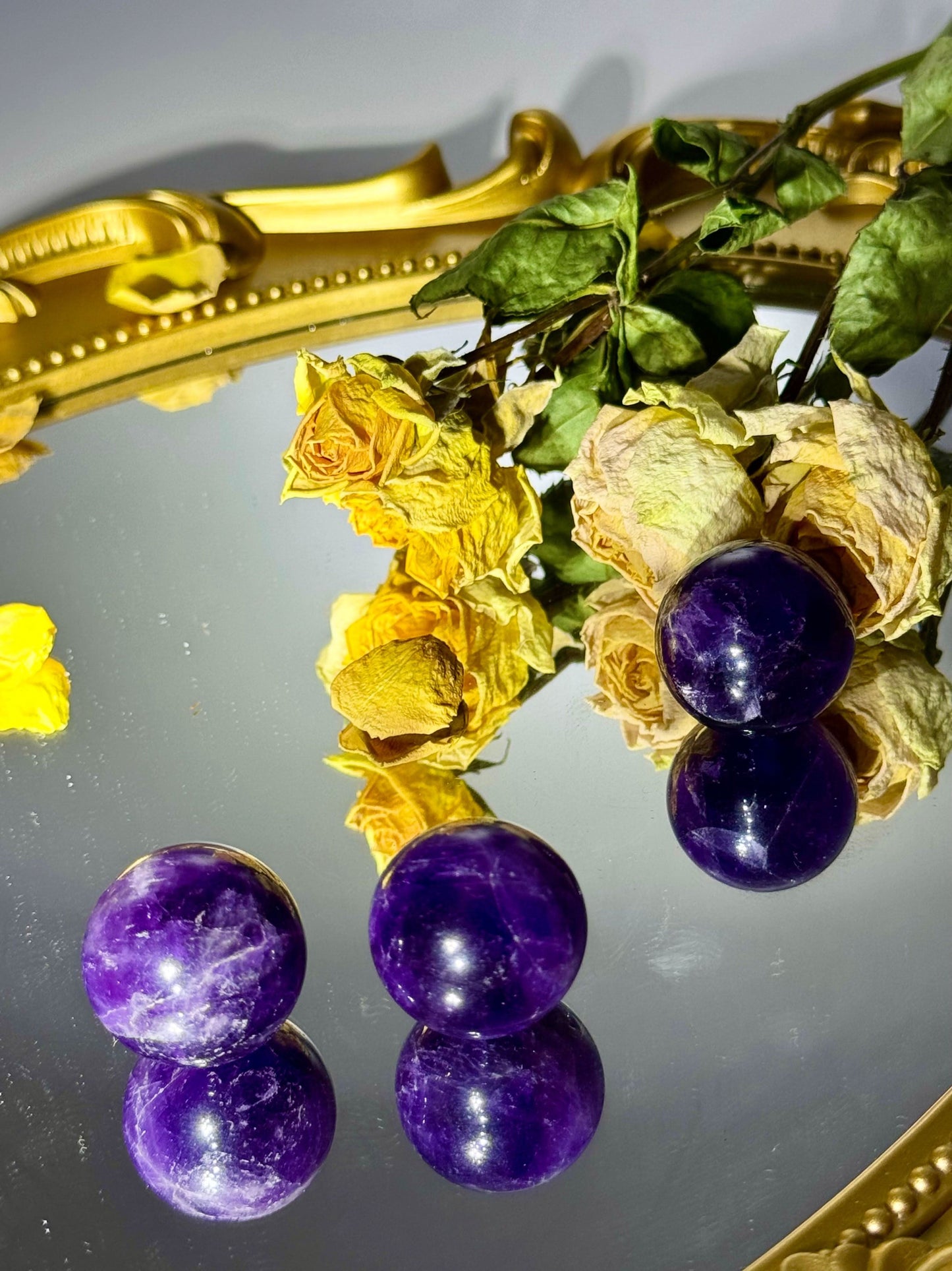 Amethyst Sphere - Touch Vintage 