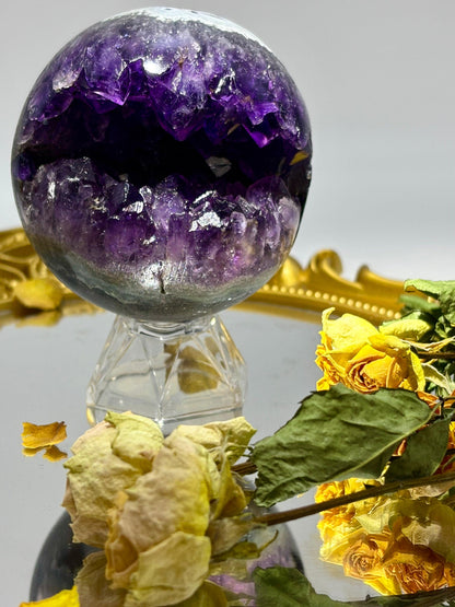 Amethyst Cave - Touch Vintage 